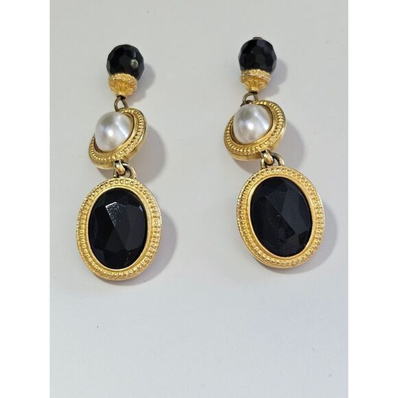 Classiques for Nordstrom gold tone vintage clip on earrings - Picture 7 of 9